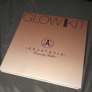 Anastasia Beverly Hills THAT GLOW Glow Kit